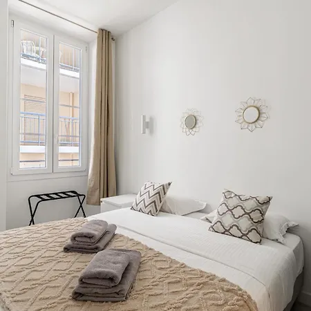 Mero Suq - Renovated 1-bedroom 200m From Croisette